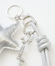 PG2EE12038 GEORGES RECH(ジョルジュ・レッシュ) フェイクレザーシルバースターチャーム シルバー