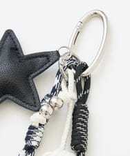 PG2EE13038 GEORGES RECH(ジョルジュ・レッシュ) フェイクレザーモノトーンスターチャーム ブラック