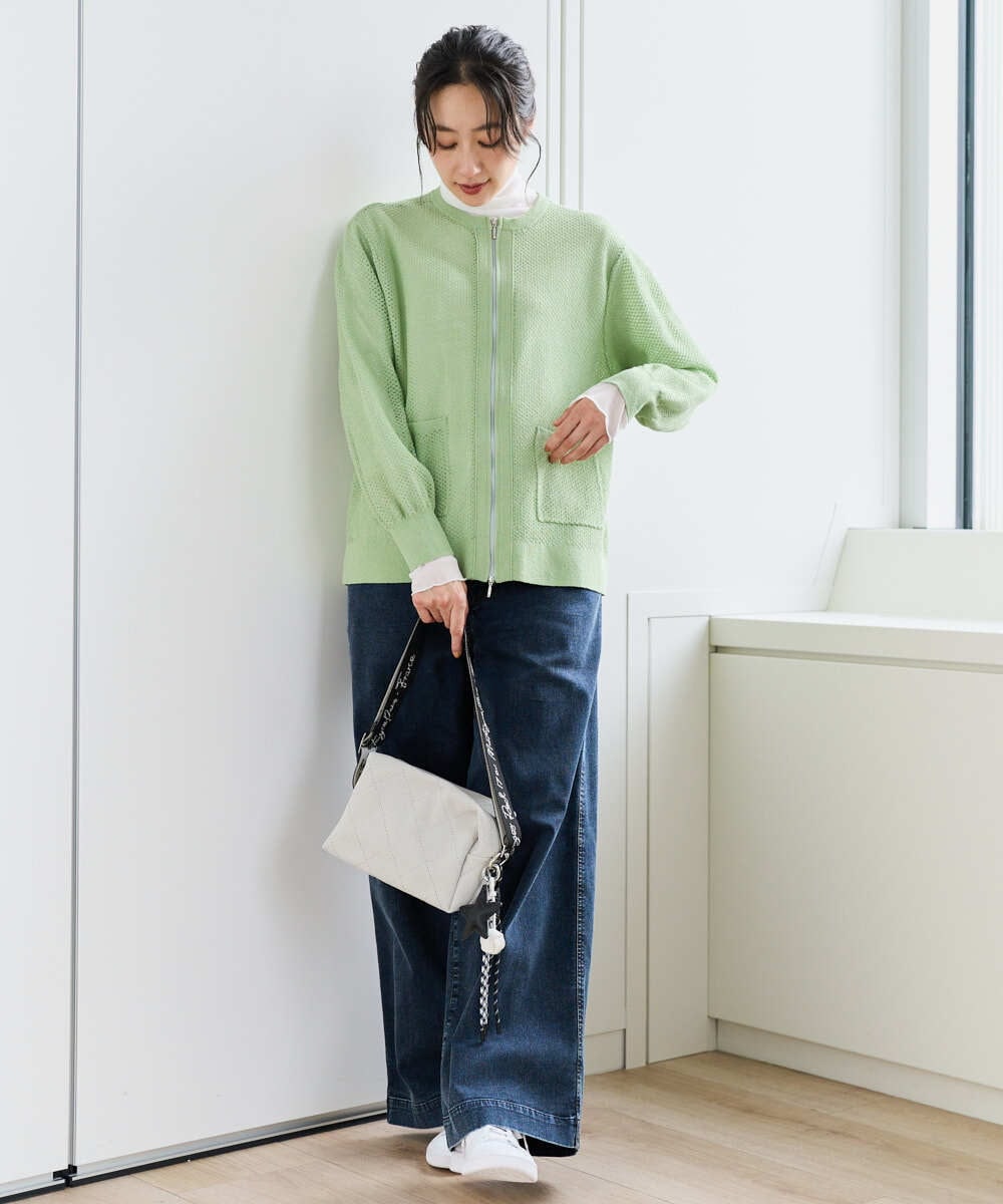 PG2EE13038 GEORGES RECH(ジョルジュ・レッシュ) フェイクレザーモノトーンスターチャーム ブラック