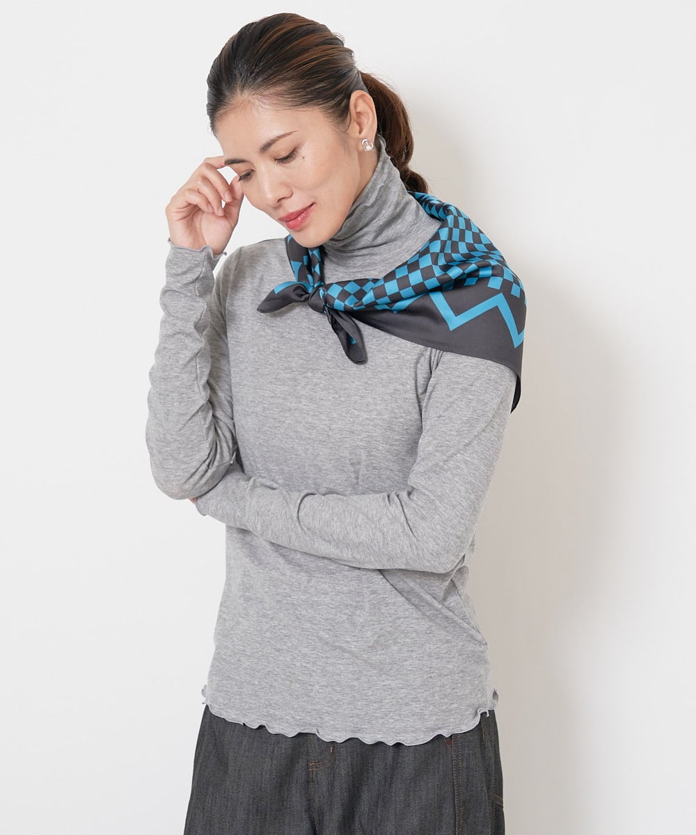 PG3AV08058 GEORGES RECH(ジョルジュ・レッシュ) 幾何学プリントスカーフ ブルー