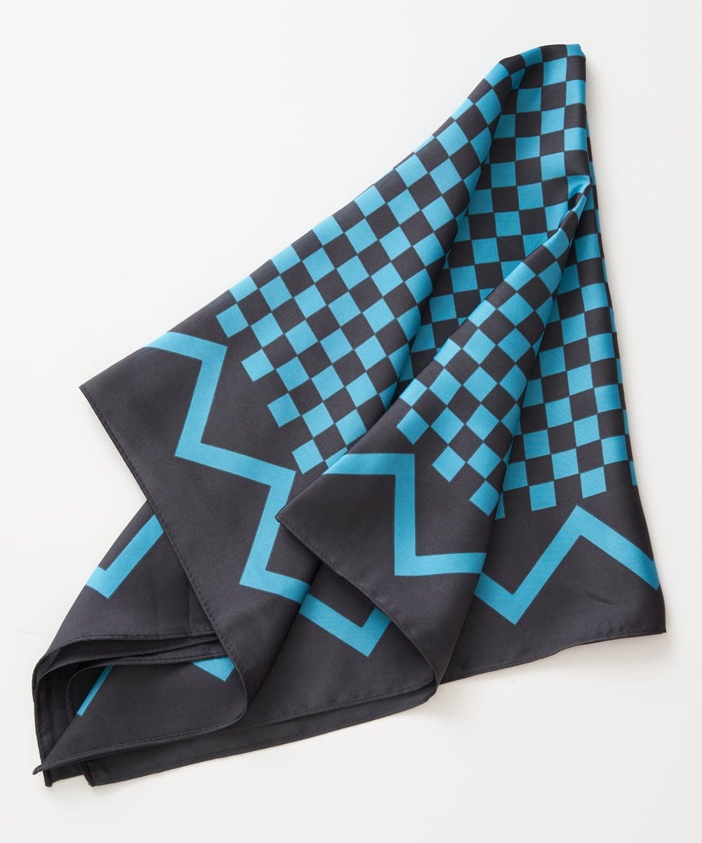 PG3AV08058 GEORGES RECH(ジョルジュ・レッシュ) 幾何学プリントスカーフ ブルー