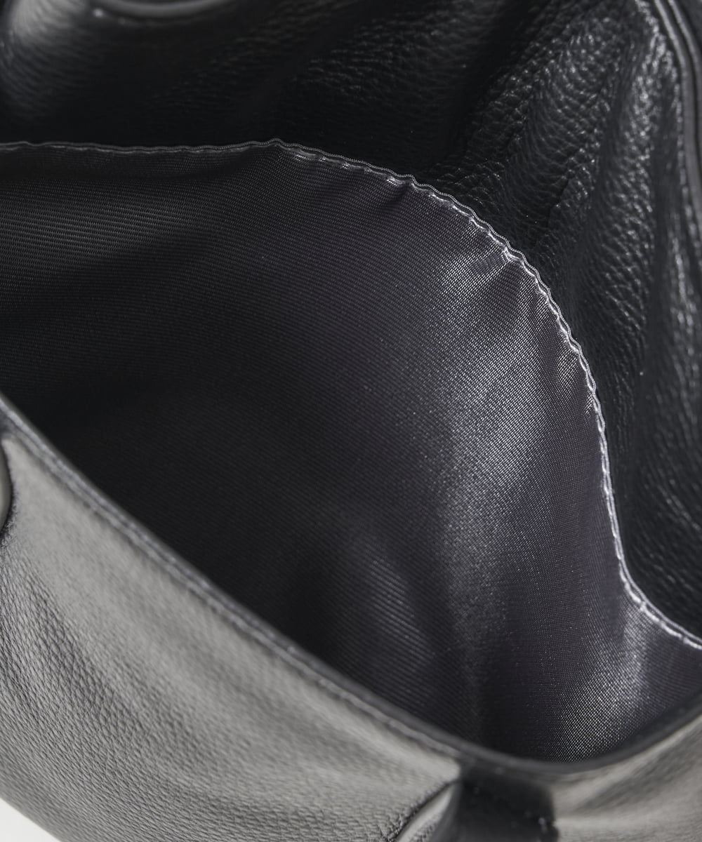 PG5AV09270 GEORGES RECH(ジョルジュ・レッシュ) レザースタッズミニショルダーバッグ ブラック