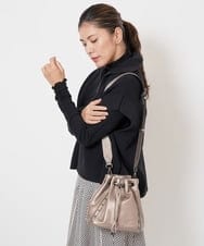 PG5AV10290 GEORGES RECH(ジョルジュ・レッシュ) レザースタッズ巾着ショルダーバッグ ゴールド