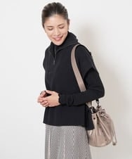 PG5AV10290 GEORGES RECH(ジョルジュ・レッシュ) レザースタッズ巾着ショルダーバッグ ゴールド