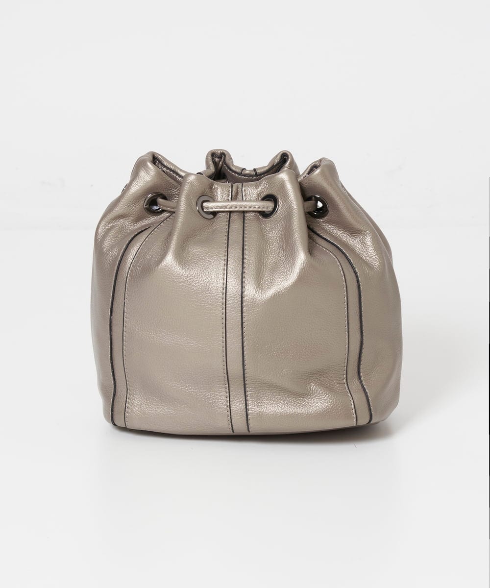 PG5AV10290 GEORGES RECH(ジョルジュ・レッシュ) レザースタッズ巾着ショルダーバッグ ゴールド