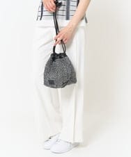 PG5EB23130 GEORGES RECH(ジョルジュ・レッシュ) メタリック巾着バッグ ブラック