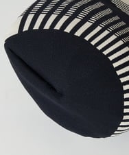 PG5GA38098 GEORGES RECH(ジョルジュ・レッシュ) 幾何プリントニットバッグ ネイビー系