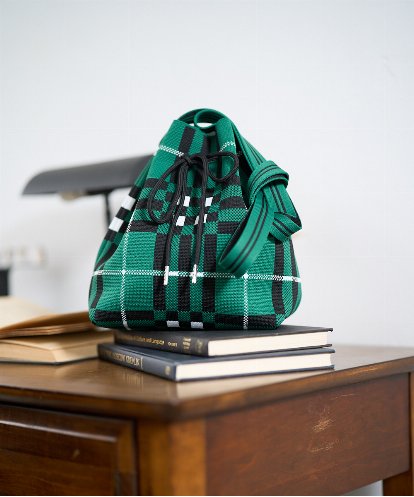 PG5GD28090 GEORGES RECH 幾何学柄ニット巾着ショルダーバッグ