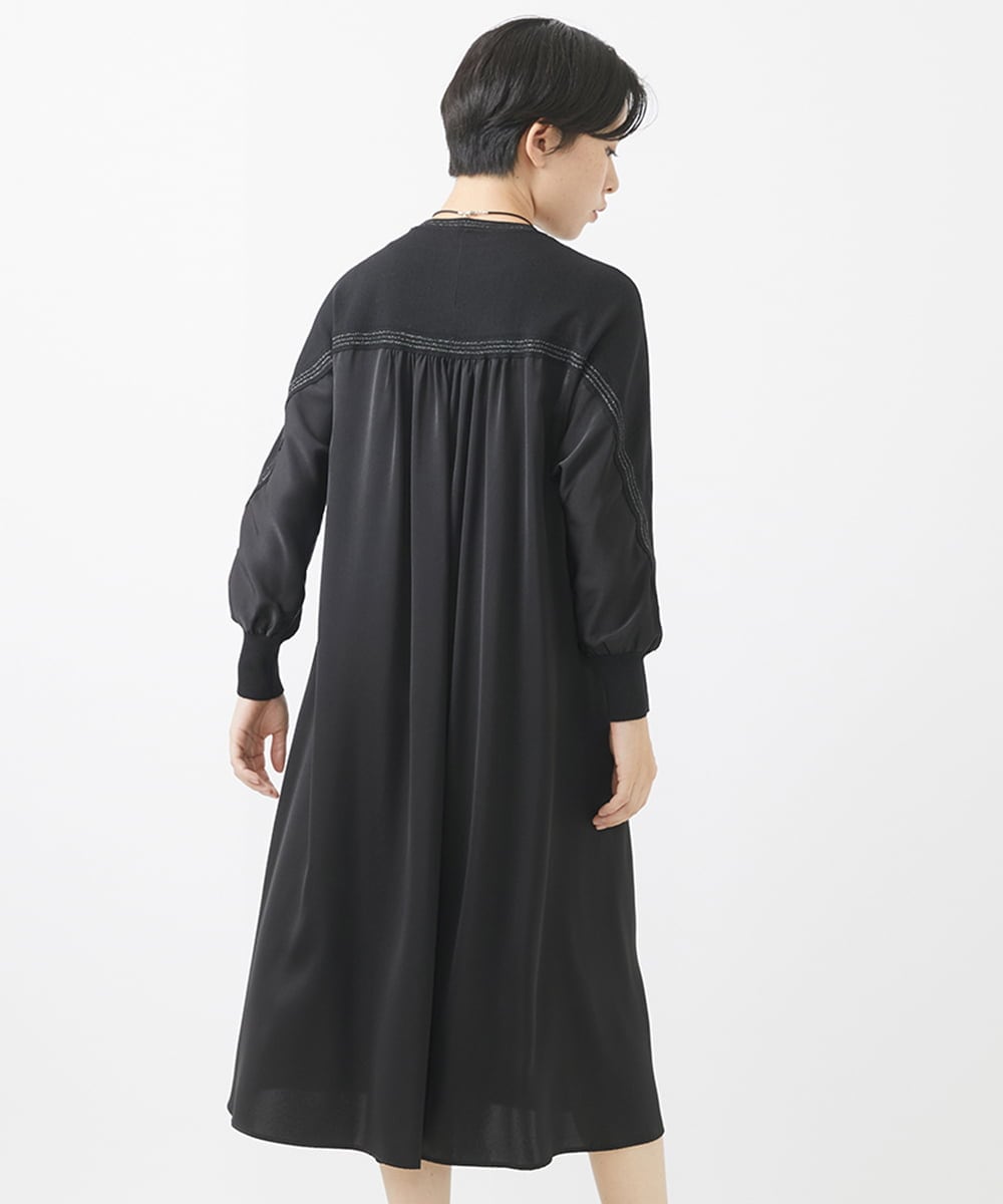 PHAAA47390 GEORGES RECH(小さいサイズ)(メゾン ドゥ サンク) ドルマンスリーブサテン切替ニットワンピース ブラック