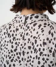 PHBCD49290 GEORGES RECH(小さいサイズ)(メゾン ドゥ サンク)  [日本製/セットアップ対応]レオパードロールネックブラウス ライトグレー
