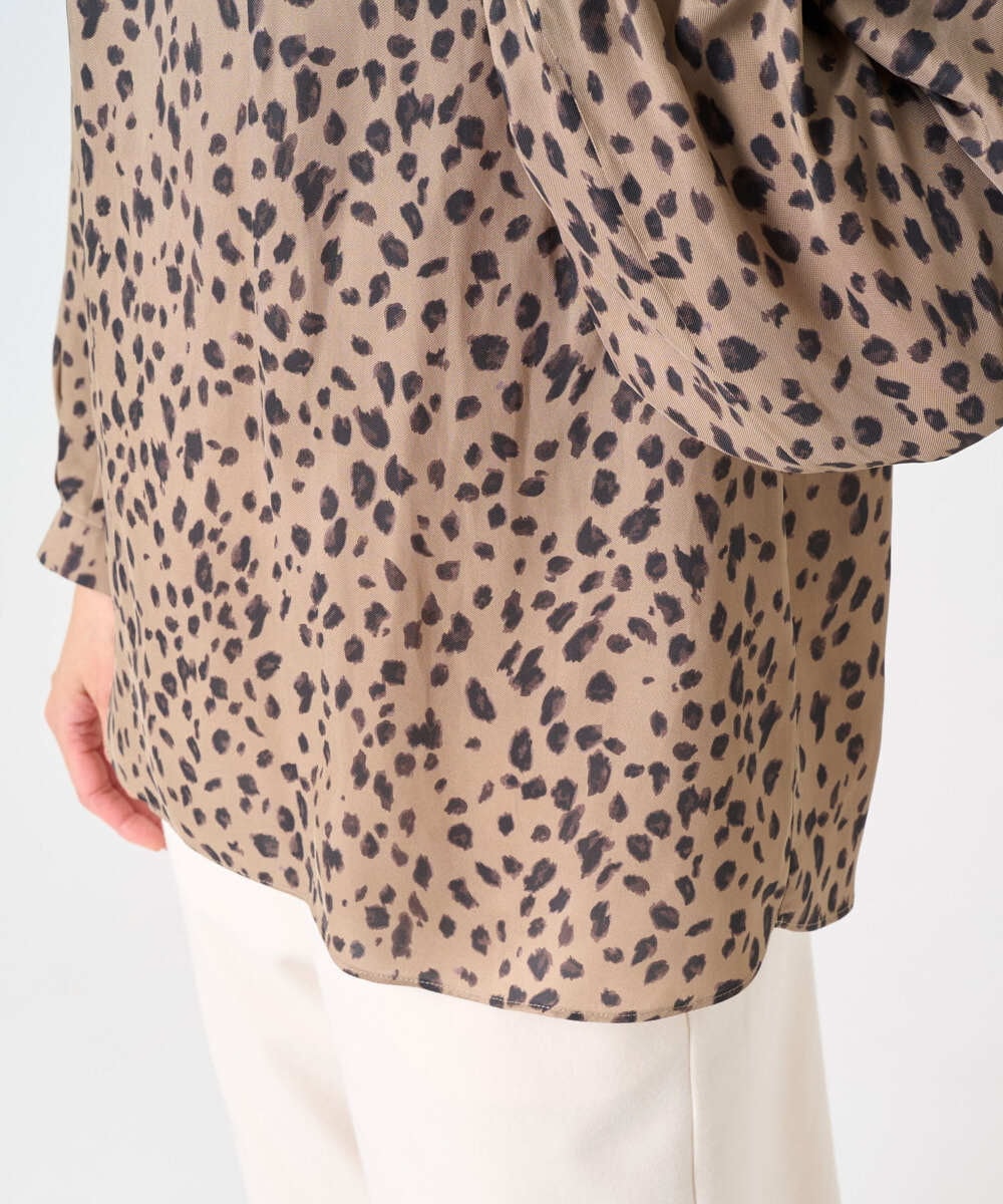 PHBCD49290 GEORGES RECH(小さいサイズ)(メゾン ドゥ サンク)  [日本製/セットアップ対応]レオパードロールネックブラウス ライトグレー