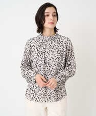 PHBCD49290 GEORGES RECH(小さいサイズ)(メゾン ドゥ サンク)  [日本製/セットアップ対応]レオパードロールネックブラウス ライトグレー