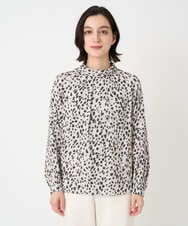 PHBCD49290 GEORGES RECH(小さいサイズ)(メゾン ドゥ サンク)  [日本製/セットアップ対応]レオパードロールネックブラウス ライトグレー