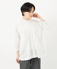 PHBGA42330 GEORGES RECH(小さいサイズ)(メゾン ドゥ サンク) バンドカラーハンドスモッキング7分袖ブラウス ホワイト