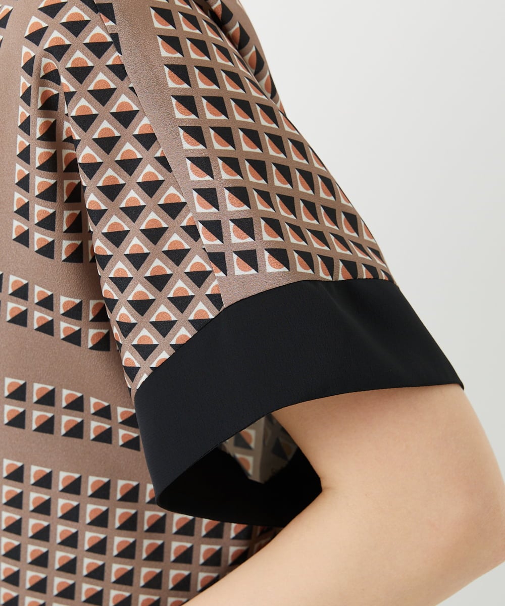 PHBGD14290 GEORGES RECH(小さいサイズ)(メゾン ドゥ サンク)  [日本製/セットアップ対応]ジオメトリックスカーフ柄ブラウス ベージュ系