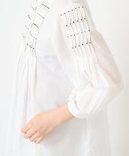 PHBGX34270 GEORGES RECH(小さいサイズ)(メゾン ドゥ サンク) ハンドスモッキング7分袖ブラウス ホワイト