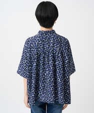 PHBHA57360 GEORGES RECH(小さいサイズ)(メゾン ドゥ サンク) ジオメトリックドルマンスリーブブラウス ネイビー