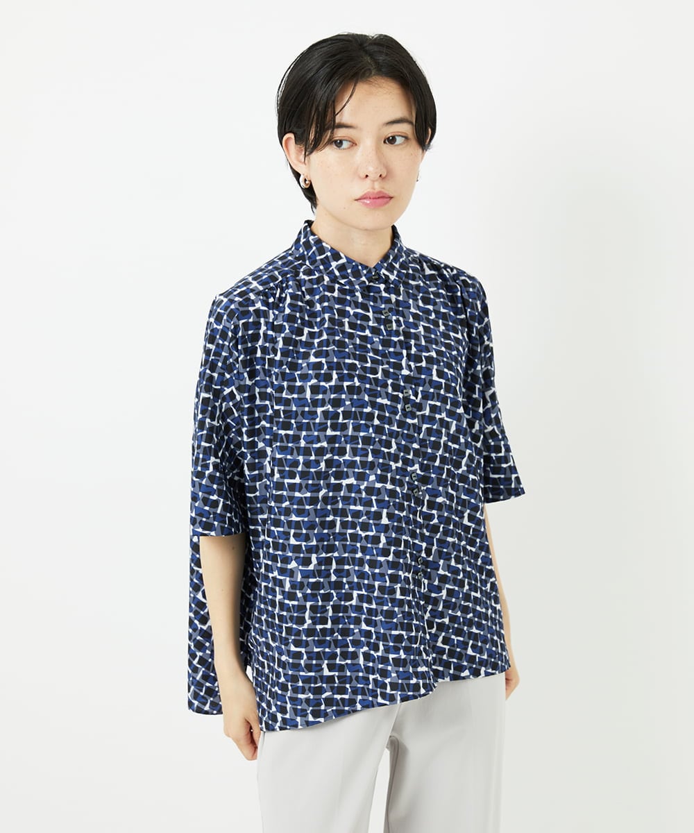 PHBHA57360 GEORGES RECH(小さいサイズ)(メゾン ドゥ サンク) ジオメトリックドルマンスリーブブラウス ネイビー