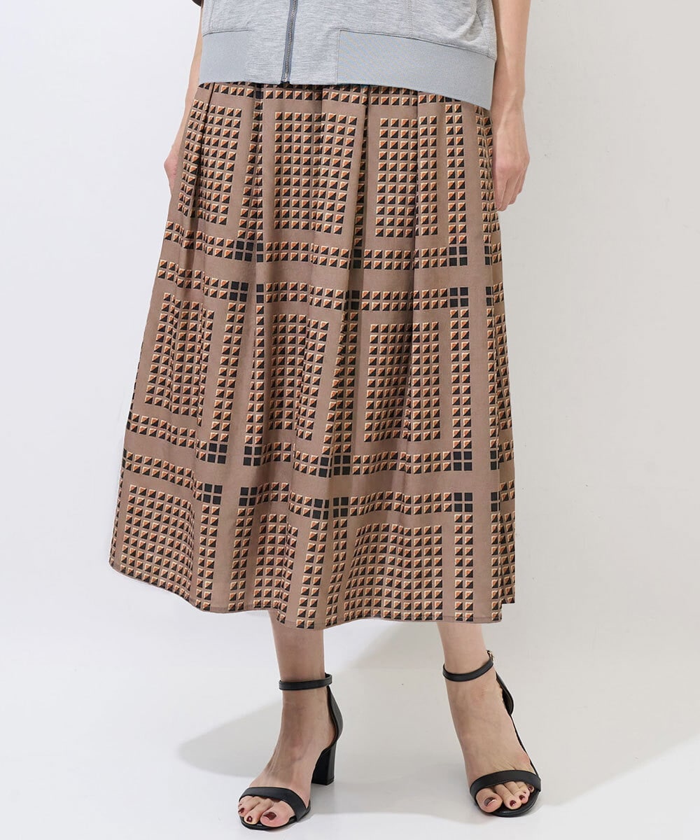 PHHGD14360 GEORGES RECH(小さいサイズ)(メゾン ドゥ サンク)  [日本製/セットアップ対応]ジオメトリックスカーフ柄スカート ベージュ系