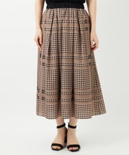 PHHGD14360 GEORGES RECH(小さいサイズ)(メゾン ドゥ サンク)  [日本製/セットアップ対応]ジオメトリックスカーフ柄スカート ベージュ系