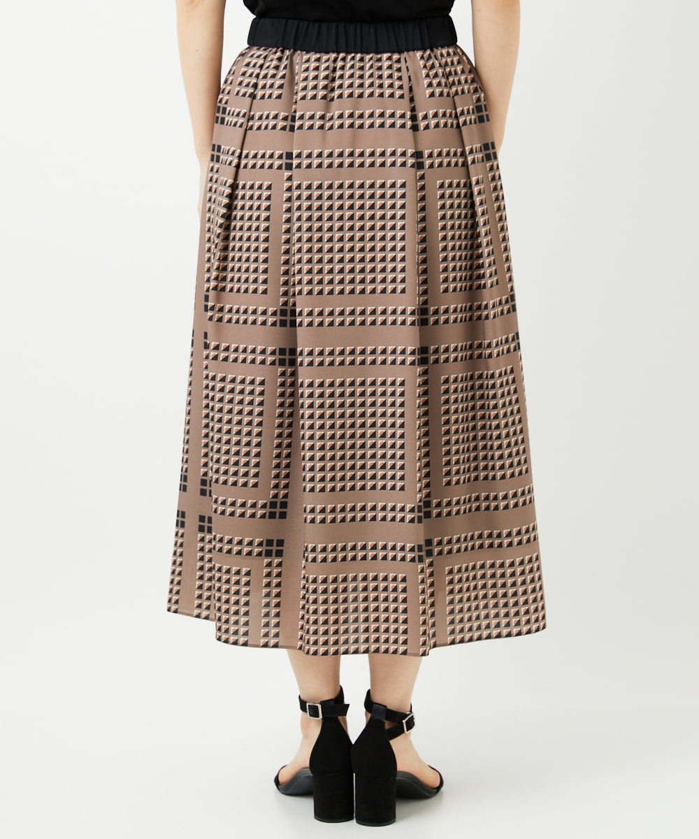 PHHGD14360 GEORGES RECH(小さいサイズ)(メゾン ドゥ サンク)  [日本製/セットアップ対応]ジオメトリックスカーフ柄スカート ベージュ系