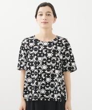 PHKHW19190 GEORGES RECH(小さいサイズ)(メゾン ドゥ サンク)  [日本製]幾何ドット柄プリントカットソー ブラック系