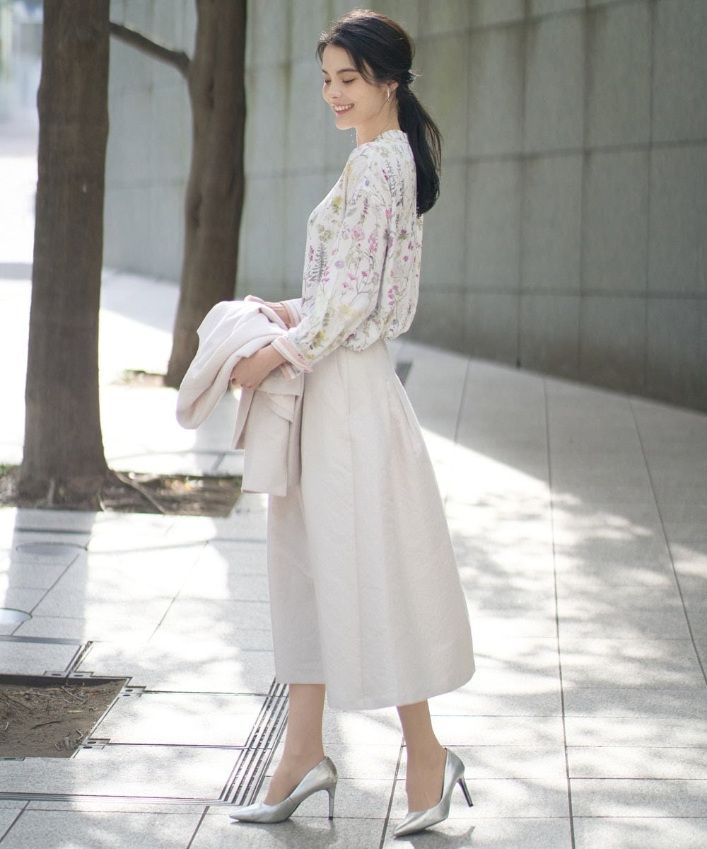 PJBEE19520 CHRISTIAN AUJARD Lサイズ(クリスチャン・オジャール Lサイズ) 【大きいサイズ】ボタニカルフラワーブラウス ホワイト×ピンク系