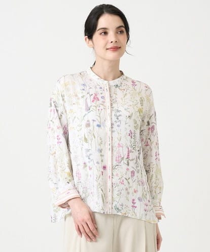 PJBEE19520  【大きいサイズ】ボタニカルフラワーブラウス