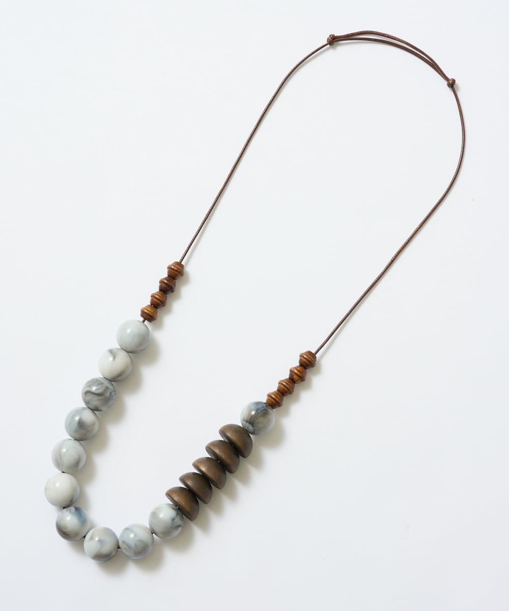 PL2GD21120 CHRISTIAN AUJARD(クリスチャン・オジャール) マーブル＆ウッドネックレス ライトグレー