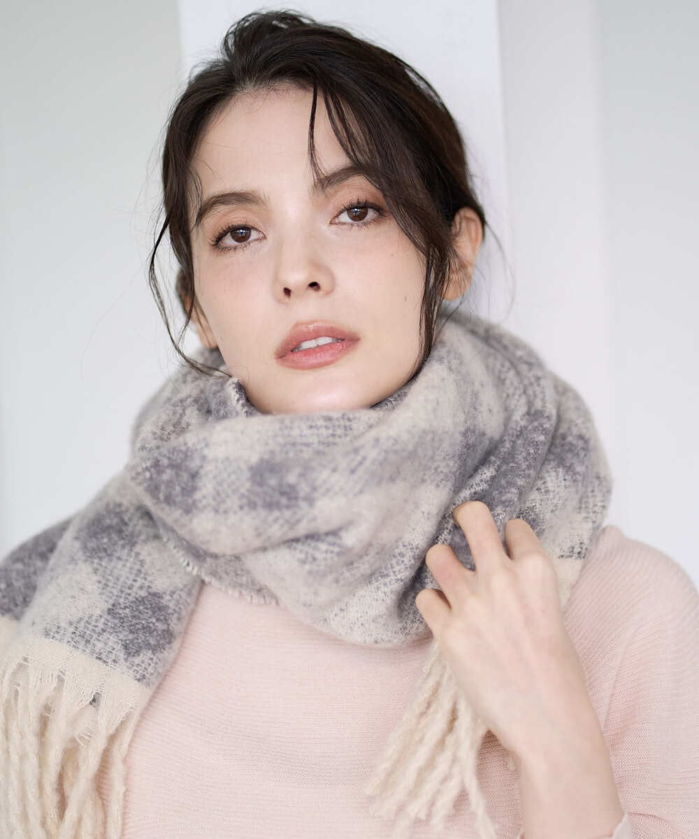 PL3AD08130 CHRISTIAN AUJARD(クリスチャン・オジャール) エアリーバイアスチェックストール ライトグレー