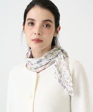 PL3GE05190 CHRISTIAN AUJARD(クリスチャン・オジャール) ボタニカルフラワースカーフ ホワイト×ピンク系