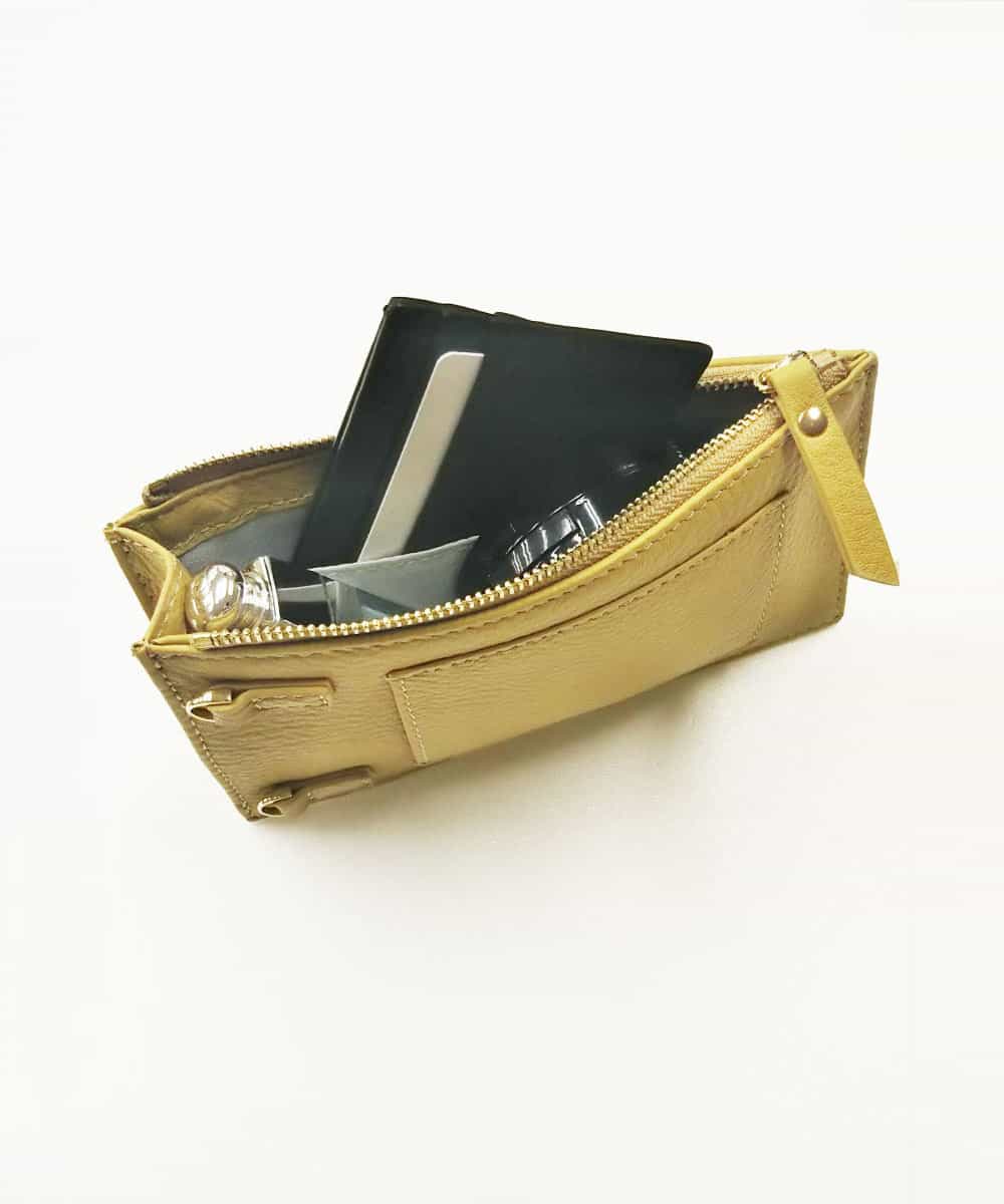 PL5GM46180 CHRISTIAN AUJARD(クリスチャン・オジャール) カーフレザーポシェット イエロー