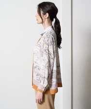 PRBAD32490 CHRISTIAN AUJARD(クリスチャン・オジャール) アートプリント長袖ブラウス ベージュ×オレンジ