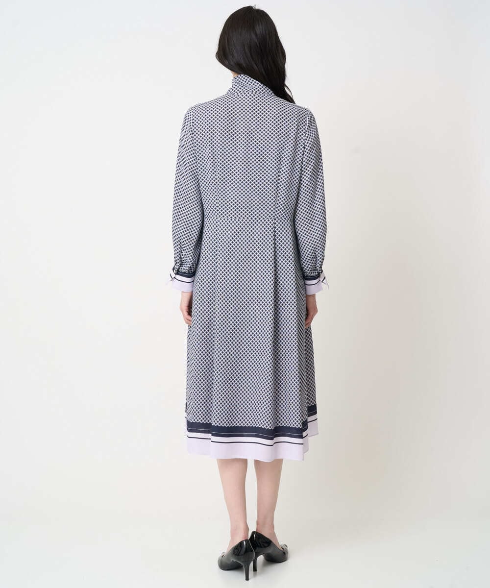 PRECD04690 CHRISTIAN AUJARD(クリスチャン・オジャール) 棒タイ付プリントワンピース ネイビー系