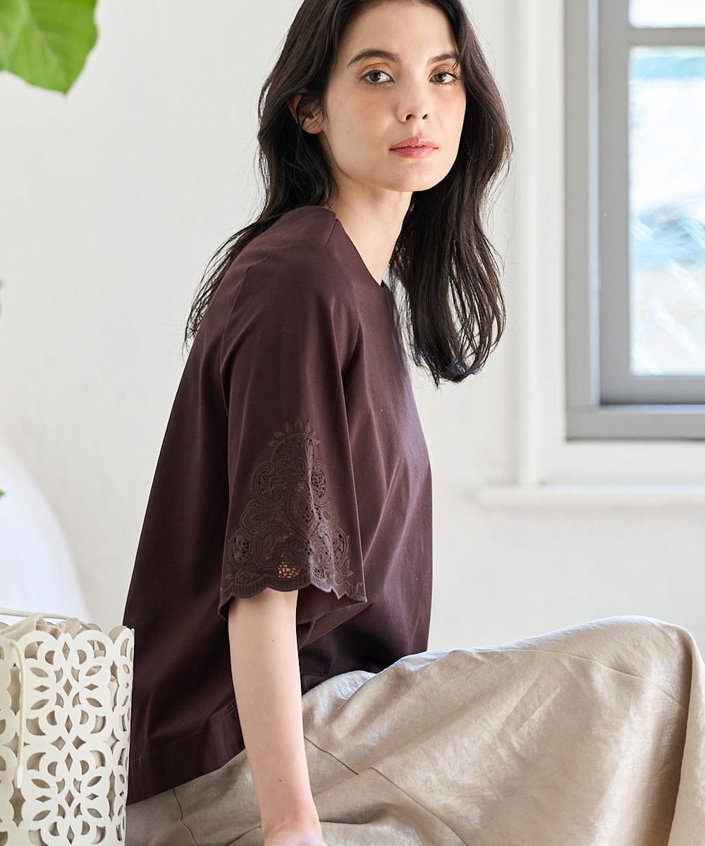 PRKGD57270 CHRISTIAN AUJARD(クリスチャン・オジャール) 刺繍スリーブプルオーバー ブラウン