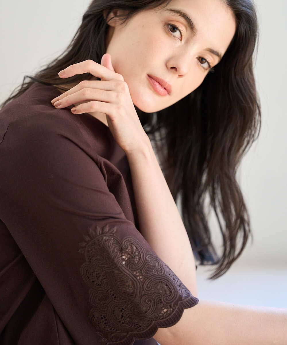 PRKGD57270 CHRISTIAN AUJARD(クリスチャン・オジャール) 刺繍スリーブプルオーバー ブラウン