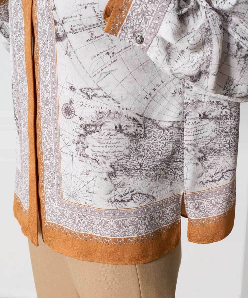 PYBAD32490 CHRISTIAN AUJARD(小さいサイズ)(メゾン ドゥ サンク) アートプリント長袖ブラウス ベージュ×オレンジ