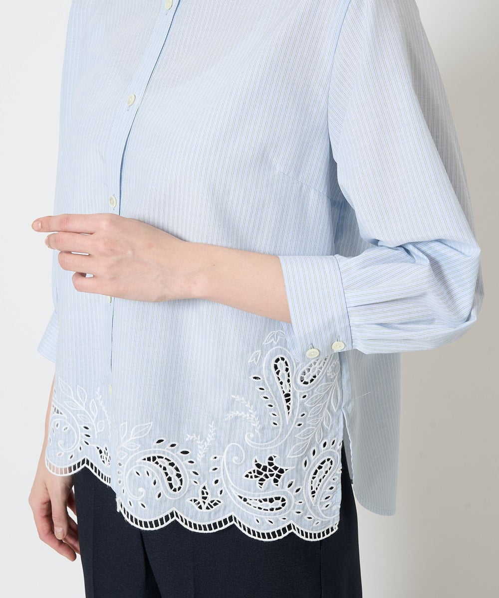 PYBGA32490 CHRISTIAN AUJARD(小さいサイズ)(メゾン ドゥ サンク) カットワーク刺繍ストライプブラウス ブルー