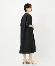 PYEHB20790 CHRISTIAN AUJARD(小さいサイズ)(メゾン ドゥ サンク) アイレットリーフ刺繍ワンピース ホワイト