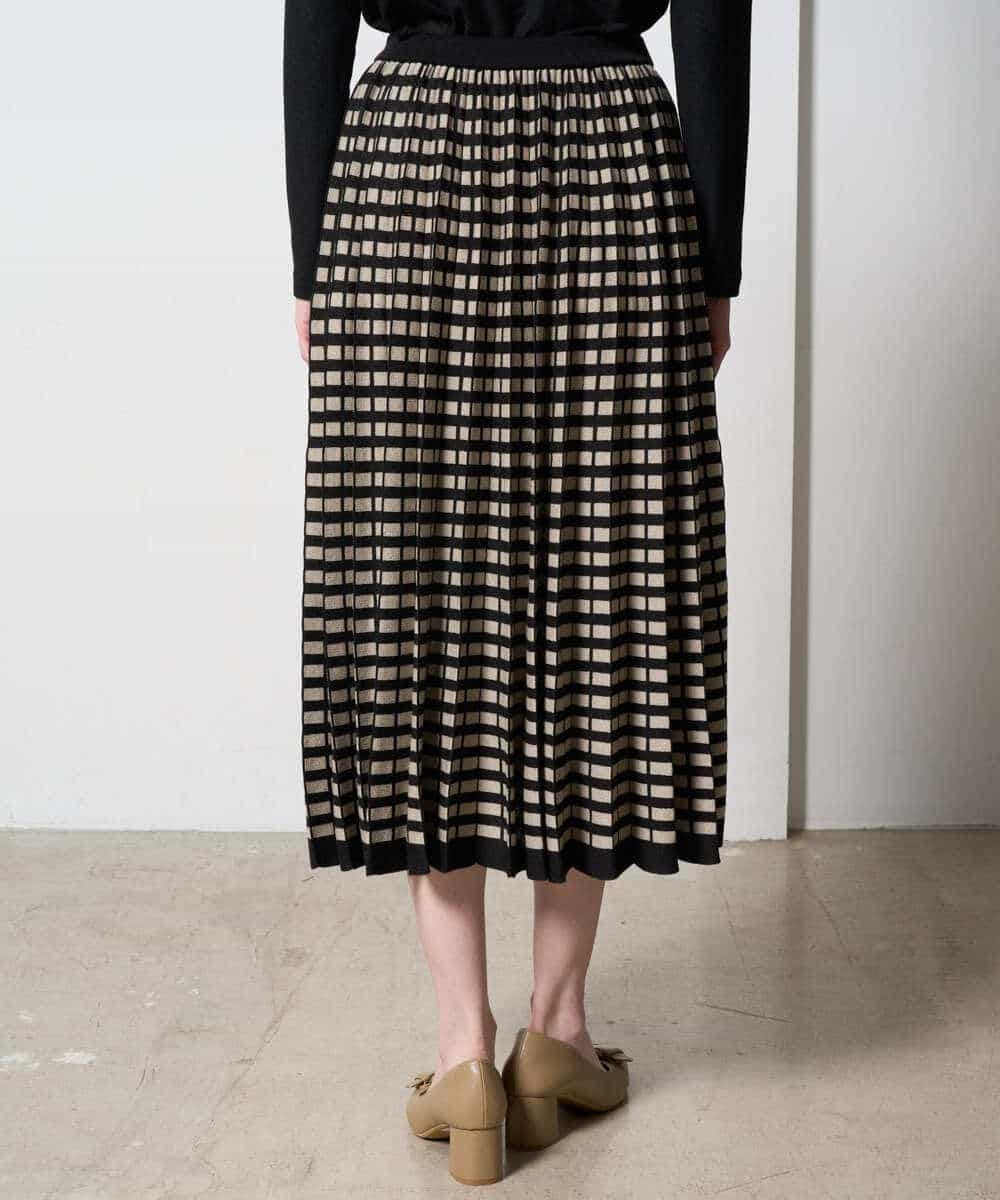 PYHAD36490 CHRISTIAN AUJARD(小さいサイズ)(メゾン ドゥ サンク) ジャガードニットスカート ブラック×ベージュ