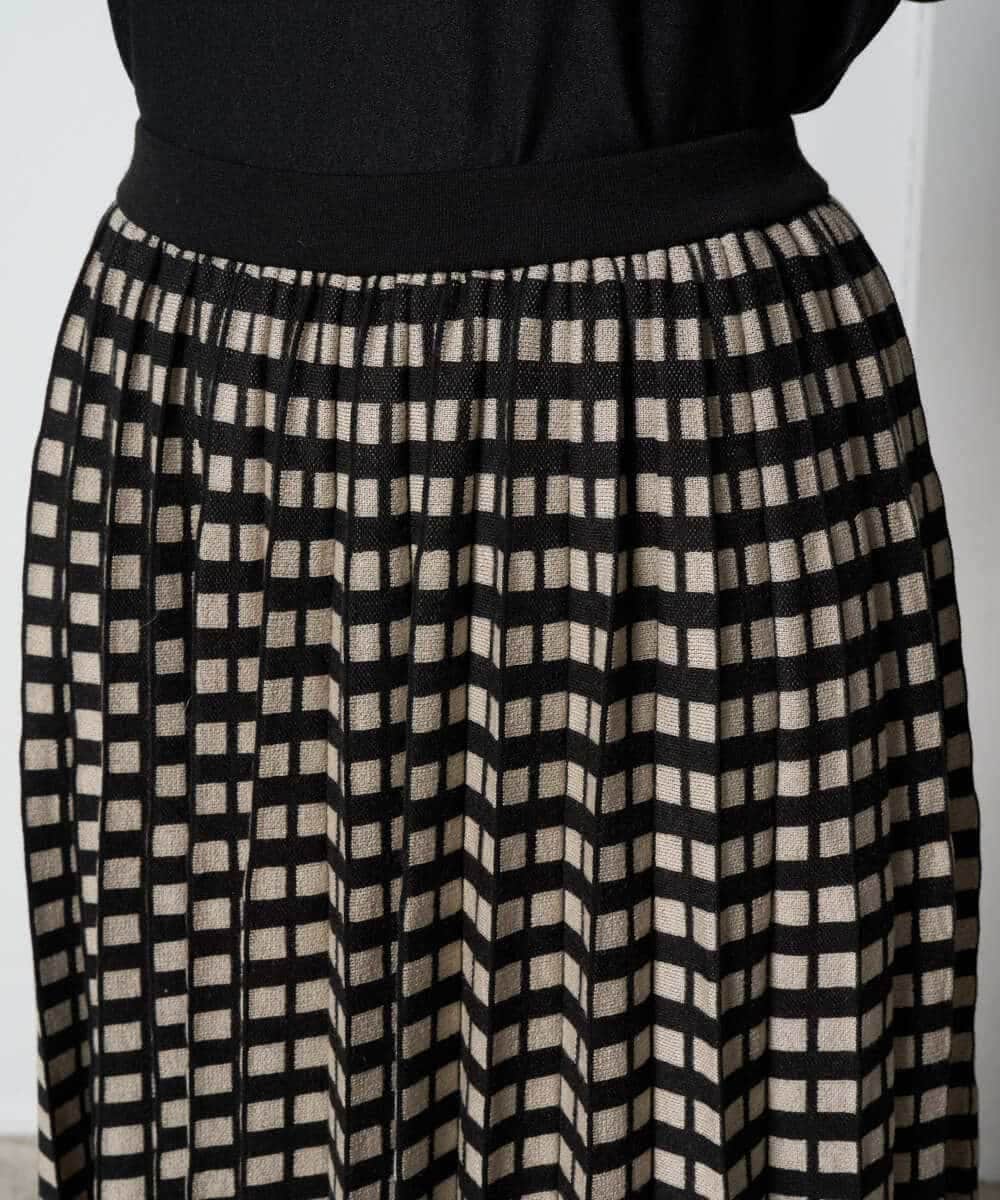 PYHAD36490 CHRISTIAN AUJARD(小さいサイズ)(メゾン ドゥ サンク) ジャガードニットスカート ブラック×ベージュ