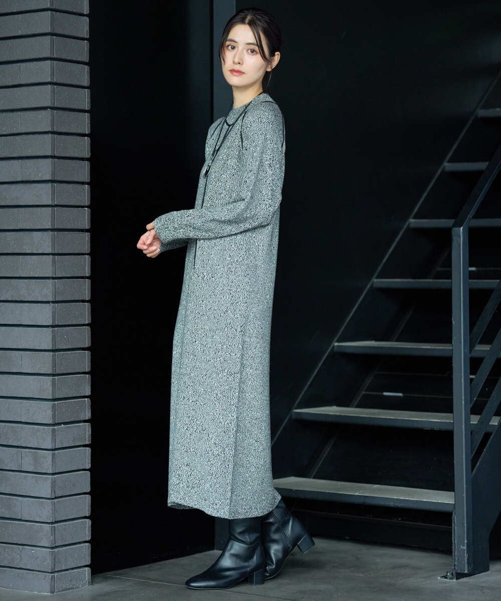 PZAAG16390 GEORGES RECH(ジョルジュ・レッシュ) ラグランスリーブセミハイネックニットワンピース ブラック