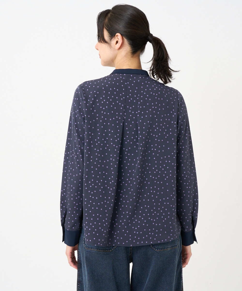 PZBEF30290 GEORGES RECH(ジョルジュ・レッシュ)  [セットアップ対応]ランダムドットバンドカラーブラウス ネイビー