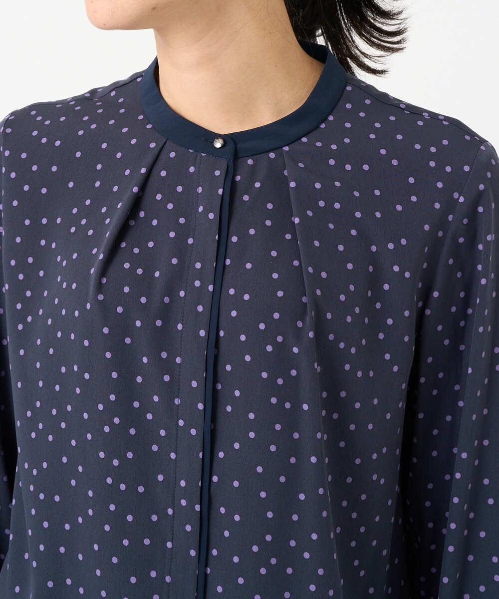 PZBEF30290 GEORGES RECH(ジョルジュ・レッシュ)  [セットアップ対応]ランダムドットバンドカラーブラウス ネイビー