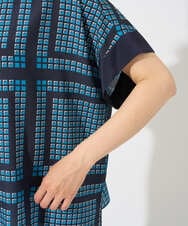 PZBGD14290 GEORGES RECH(ジョルジュ・レッシュ)  [日本製/セットアップ対応]ジオメトリックスカーフ柄ブラウス ベージュ系