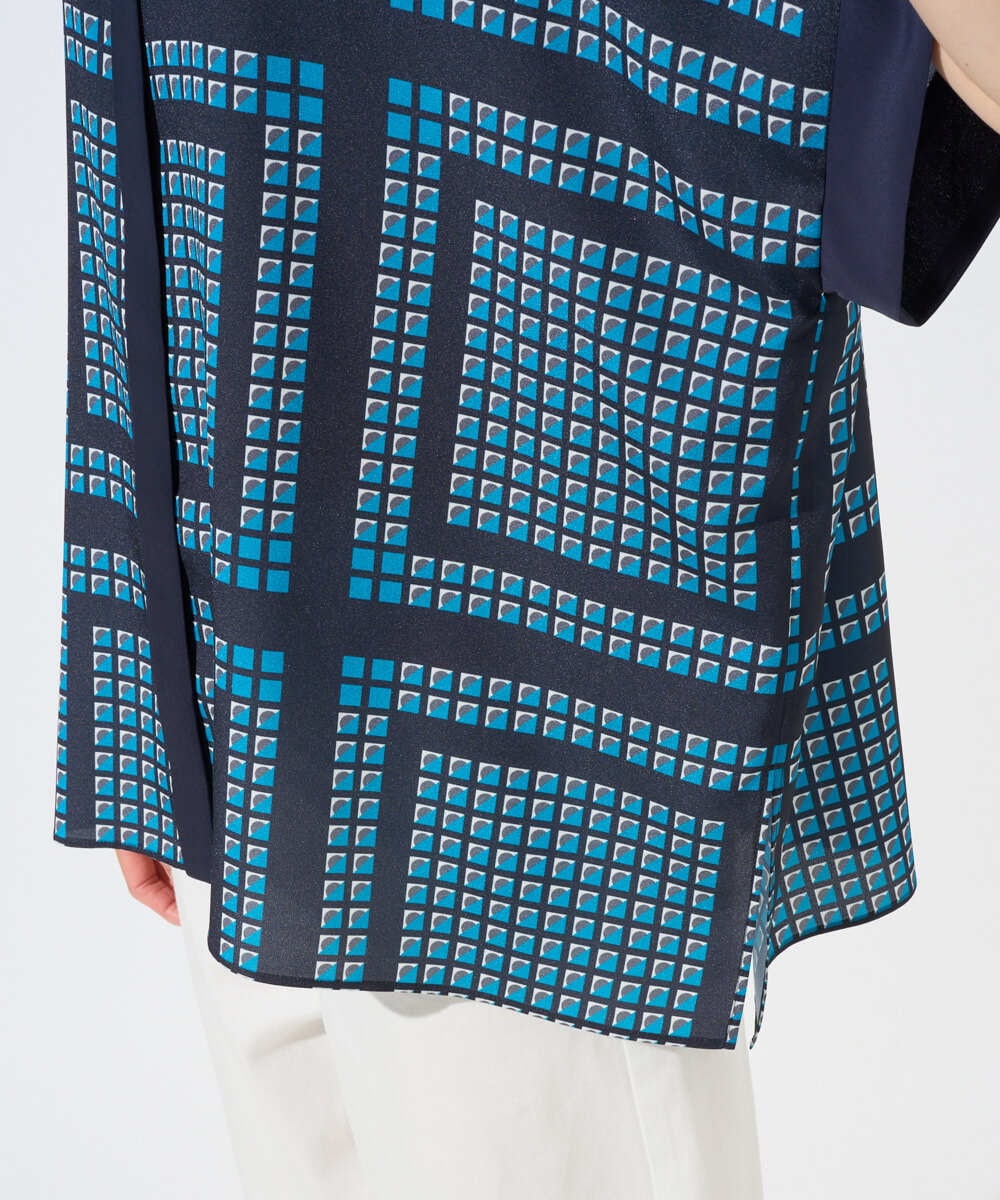 PZBGD14290 GEORGES RECH(ジョルジュ・レッシュ)  [日本製/セットアップ対応]ジオメトリックスカーフ柄ブラウス ベージュ系