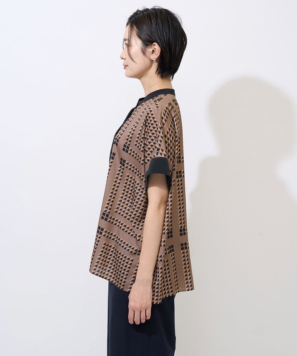 PZBGD14290 GEORGES RECH(ジョルジュ・レッシュ)  [日本製/セットアップ対応]ジオメトリックスカーフ柄ブラウス ベージュ系