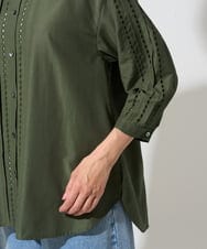 PZBGD22290 GEORGES RECH(ジョルジュ・レッシュ) アイレット刺繡8分袖ブラウス カーキ
