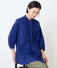 PZBJB26250 GEORGES RECH(ジョルジュ・レッシュ) バンドカラーシャーリングコットン7分袖ブラウス ブルー