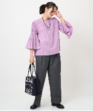 PZBJB27240 GEORGES RECH(ジョルジュ・レッシュ) ハンドスモッキング6分袖フレアブラウス ブルー